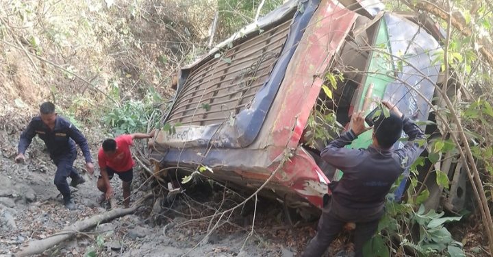एकाबिहानै दुखद खबर : पाल्पा बस दुर्घटनामा दुईको मृत्यु ४ को अवस्था गम्भीर