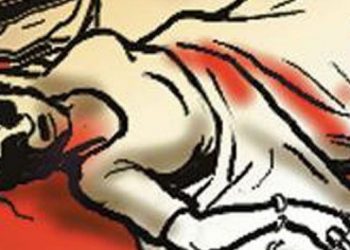 शौचालय गएकी श्रीमतीको दाउराले हिर्काएर हत्या