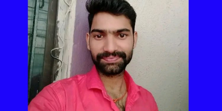 दिनेश भट्ट ‘भाबुक’ को गजल : तिम्रो नशा चढेछ मलाई…