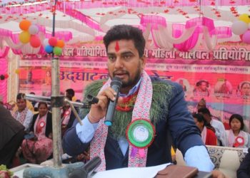 डडेल्धुराको परशुरामका मेयर जोशीद्वारा भुकम्प पिडितलाई १ लाख सहयोगको घोषणा
