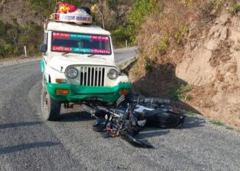 डोटीको बुडर नजिक बसेनीमा जिप र मोटरसाइकल एकआपसमा ठोक्किए