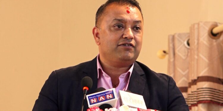 नेताको गति र मतिसँग नागरिक सन्टुष्ट छैनन् : गगन थापा
