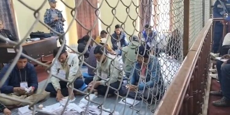 डडेल्धुरामा ६ सय बढी मतले घण्टी अगाडी, दोस्रोमा तारा